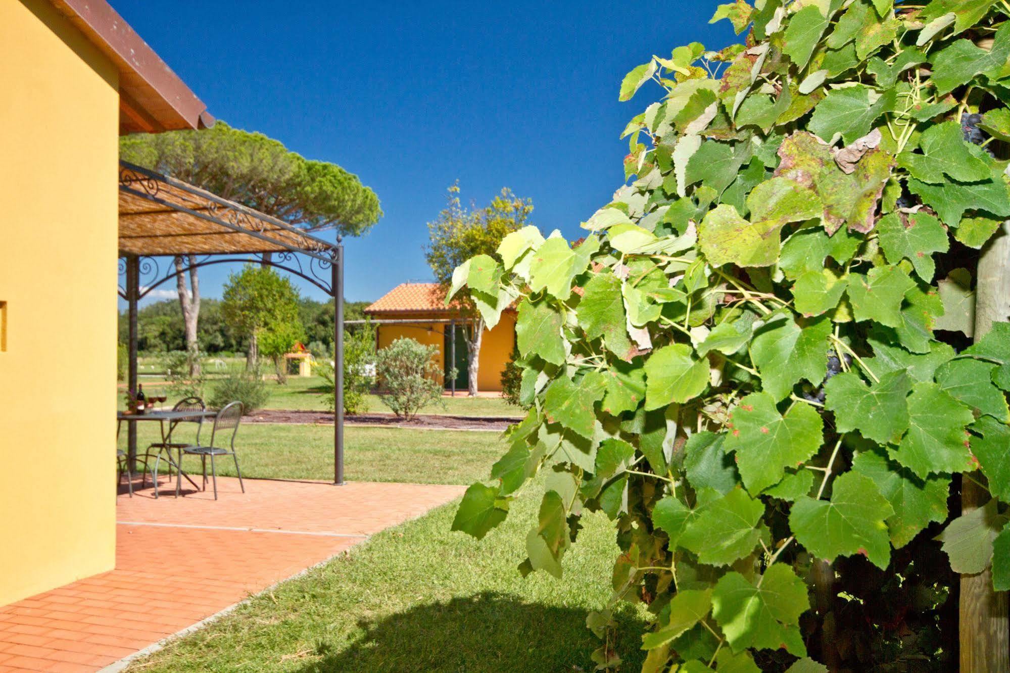 La Fattoria Di Aparthotel 4*